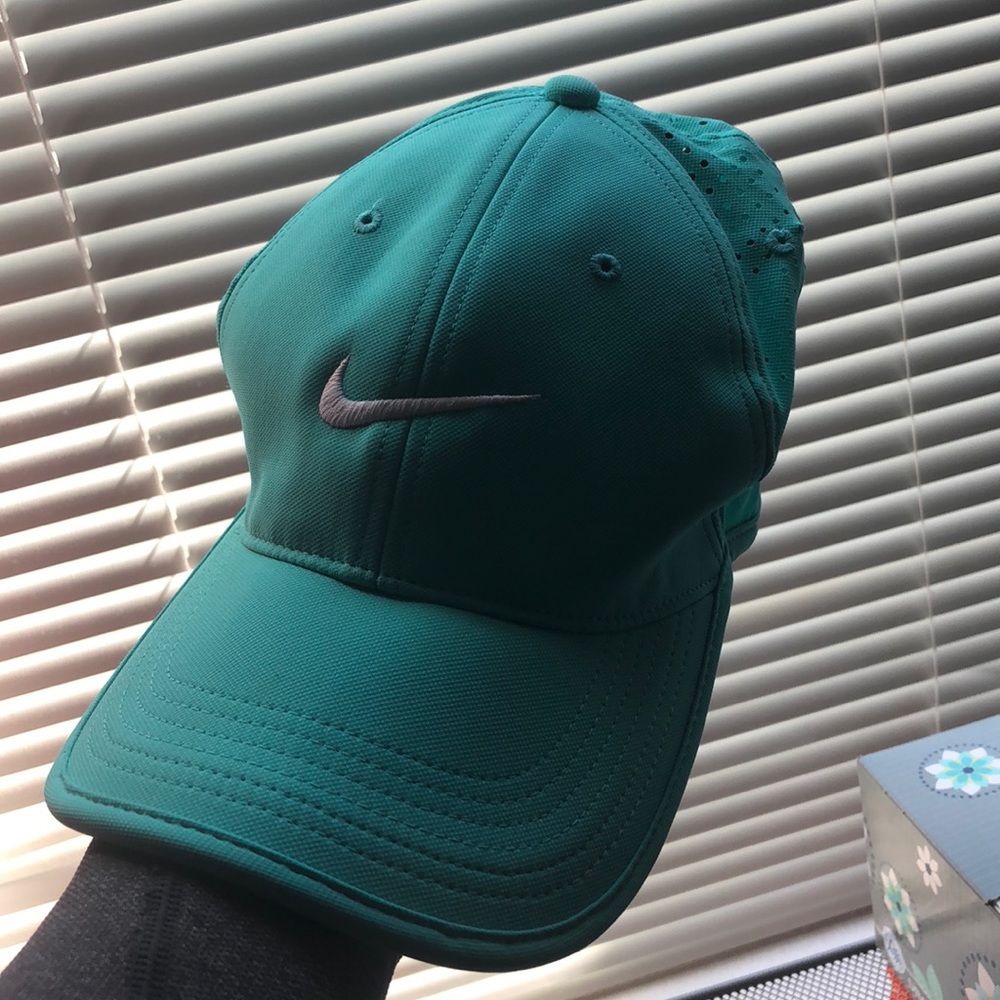 Mens Nike Cap